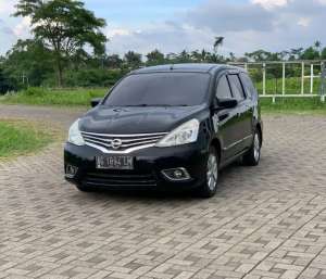 Jual bekas GRAND NEW LIVINA 1.5 XV AT 2013,lokasi di Blitar Kab.