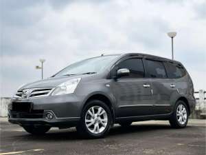 Jual bekas Grandlivina XV Ultimate AT 2012 2013,lokasi di Jakarta Selatan