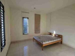 Green Ville Blok ARumah Adem, Luas, dan Tinggal Jalan Sedikit Udah Nyampe Toko Buah Segar lokasi di Jakarta Barat, tersedia melalui melalui situs Olx