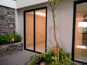 GREENWOOD Citraland lokasi di Surabaya Kota, tersedia melalui melalui situs Olx