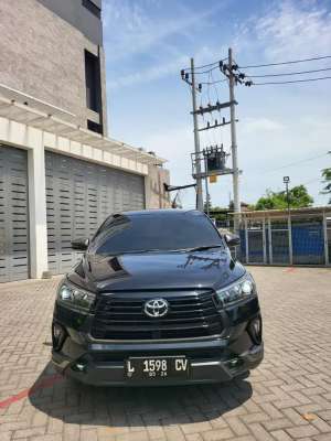 Jual bekas Gress Mobil KutisariInnova Venturer Diesel 2.4 AT Tahun 2021,lokasi di Surabaya Kota