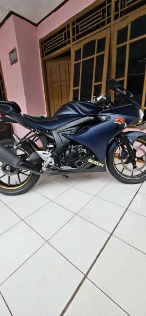 Jual bekas GSX R150 SPESIAL EDITION,lokasi di Jakarta Timur