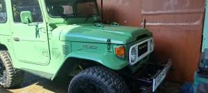 Jual bekas Hardtop FJ40 bensin dijual,lokasi di Tangerang Kota