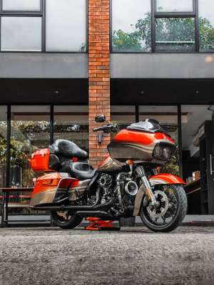Jual bekas Harley Davidson HD Road Glide RG CVO Screaming Eagle 2013 FP TT,lokasi di Tangerang Kota