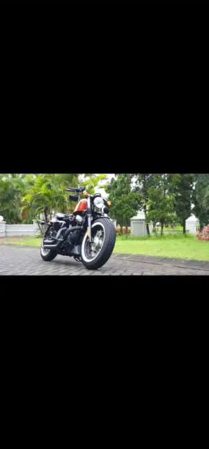 Jual bekas Harley Davidson Sportster 48 thn 2016 km 2 rb asli full aksesories,lokasi di Surabaya Kota