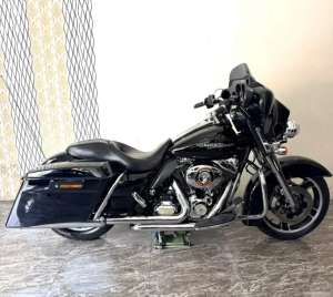 Jual bekas Harley Davidson Street glide 2013 fullpaper no ultra,lokasi di Jakarta Barat