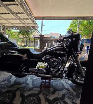 Jual bekas Harley Davidson Street Glide FLHX jamin mulus,lokasi di Banjarbaru Kota