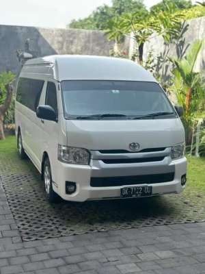 Jual bekas HIACE COMMUTER 2019 DIESEL ISTIMEWA SIAP PAKAI,lokasi di Kab. Badung