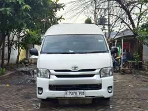 Jual bekas HIACE COMUTER 2015,lokasi di Bekasi Kota