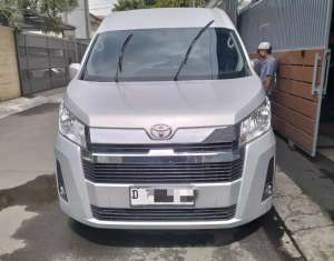 Jual bekas Hiace Premio 2025,lokasi di Bandung Kota