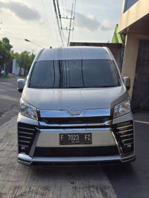 Jual bekas HIACE PREMIO 2.8 MT 2022LUXURY BAZE PREMIUM CLASS,lokasi di Surabaya Kota
