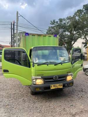 Jual bekas Hino 110 LD 2018,lokasi di Bandung Kab.