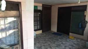 HITUNG TANAHRumah PERLU RENOVASI TOTAL diPerum Wisma Tropodo SDA. lokasi di Sidoarjo  Kab., tersedia melalui melalui situs Olx