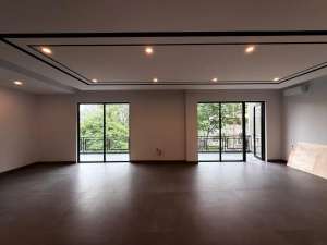 HOEK SUTERA FERONIA PARK ALAM SUTERA ada Private Lift lokasi di Tangerang Selatan Kota, tersedia melalui melalui situs Olx