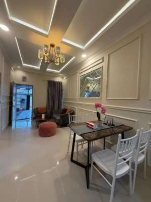 HOME STAY AURORA lokasi di Palu Kota, tersedia melalui melalui situs Olx