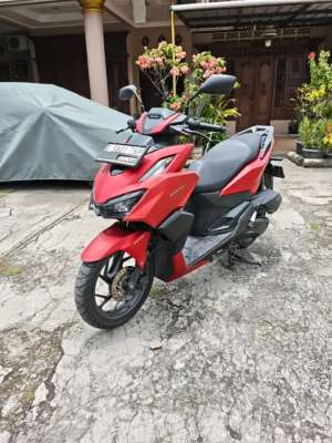 Jual bekas Hond Vario 160 2023 lengkap hidup,lokasi di Tangerang Selatan Kota