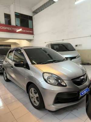 Jual bekas HONDA 2014 BRIO E 1.3 AT ABU MURAH OTOMART 286 KENJERAN,lokasi di Surabaya Kota