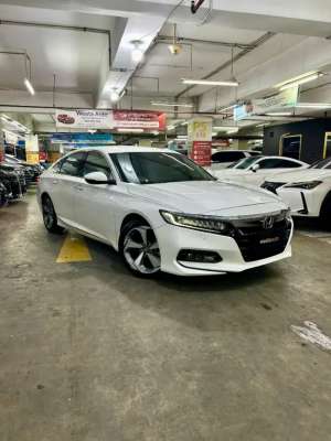 Jual bekas Honda Accord 1.5 Turbo Sensing AT 2020 Like new,lokasi di Bekasi Kota