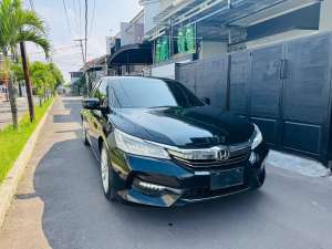 Jual bekas Honda Accord 2017 Camry,lokasi di Bandung Kota