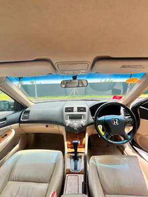 Jual bekas Honda Accord Low KM,lokasi di Surabaya Kota