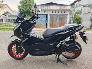 Jual bekas Honda ADV 150 tahun 2020 ss lengkap pajak plat hidup,lokasi di  ,Banjar Kab.