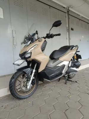 Jual bekas Honda ADV 160 ABS 2025 mulus antik,lokasi di Bandung Kota