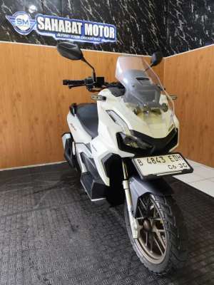 Jual bekas HONDA ADV 160 ABS TH 2025,lokasi di Depok Kota