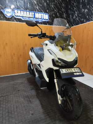 Jual bekas HONDA ADV 160 CBS TAHUN 2023 CASHCREDIT,lokasi di Bogor Kab.