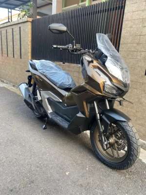 Jual bekas HONDA ADV 160 Roadsycn,lokasi di  ,Cimahi Kota