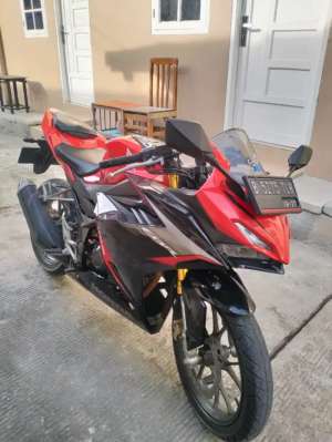 Jual bekas HONDA ALL NEW CBR 150 TH 2022 JARANG PAKE ISTIMEWA,lokasi di Jakarta Selatan