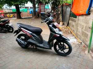 Jual bekas Honda Beat 110 Karbu Thn 2012,lokasi di Jakarta Selatan