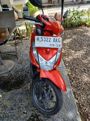 Jual bekas honda beat 2013 Plat H semarang,lokasi di Tangerang Selatan Kota