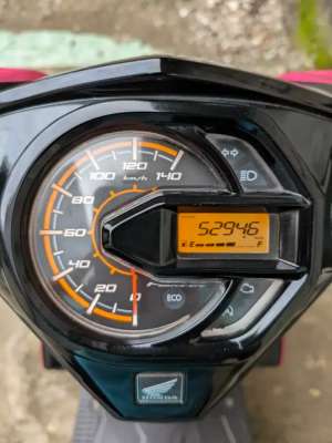 Jual bekas Honda Beat 2018 Km Low Bgt 5rb Eco Iss Esp Cbs Warna Favorite Magenta,lokasi di Jakarta Timur