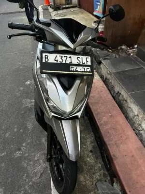 Jual bekas HONDA BEAT 2020 SILVER,lokasi di  