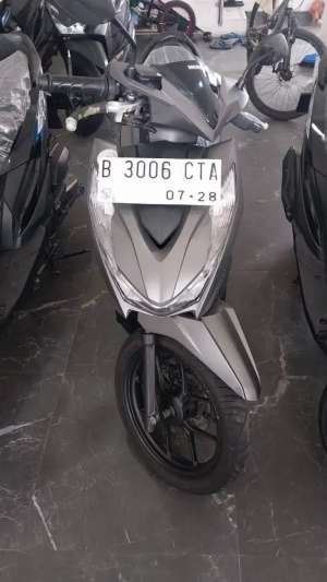 Jual bekas Honda Beat 2023 Km rendah Pajak Panjang,lokasi di  ,Tangerang Selatan Kota