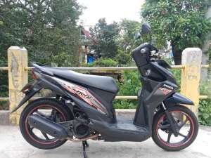 Jual bekas Honda beat cw fi th 2013 pajak panjang,lokasi di Depok Kota