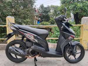 Jual bekas Honda beat cw th 2009 pajak panjang,lokasi di Depok Kota