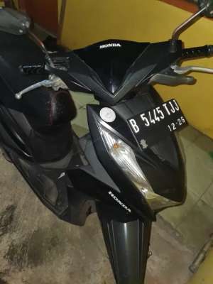 Jual bekas Honda Beat Deluxe 2021,lokasi di Jakarta Timur