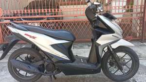 Jual bekas Honda beat deluxe CBS ISS tahun 2023.,lokasi di Jakarta Barat