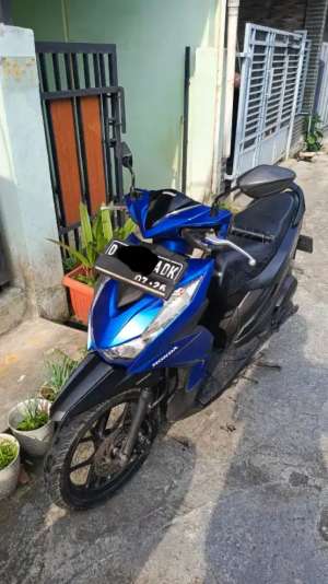 Jual bekas HONDA BEAT DELUXE HITAM BIRU DOFF,lokasi di Bandung Kota