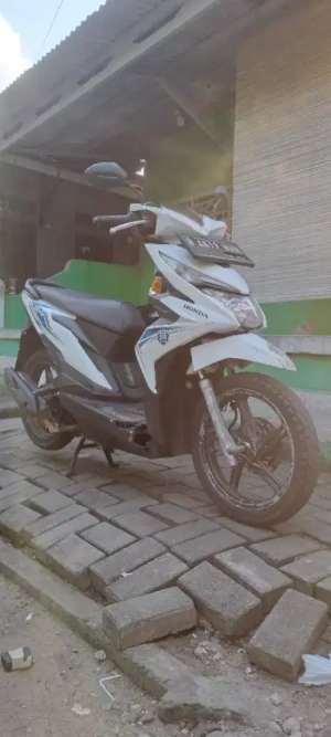 Jual bekas Honda Beat eco tahun 2019, Plat DKI Jakarta,lokasi di Tangerang Kota