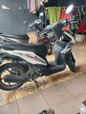 Jual bekas Honda beat fi 2013,lokasi di Bekasi Kota
