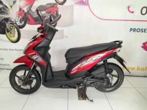 Jual bekas HONDA BEAT FI CW 2014 MERAH OKE,lokasi di Surabaya Kota