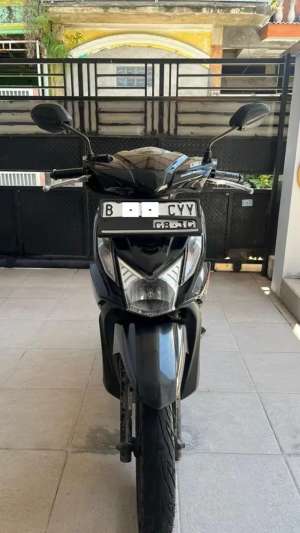 Jual bekas Honda Beat FI Hitam 2015,lokasi di Tangerang Kab.