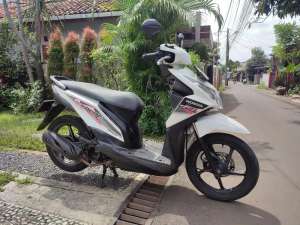 Jual bekas HONDA BEAT FI TAHUN 2014,lokasi di Tangerang Kab.