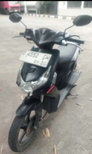 Jual bekas Honda Beat karbu 2009 Pajak taat kalemg panjang ss kumplit,lokasi di Bandung Kota