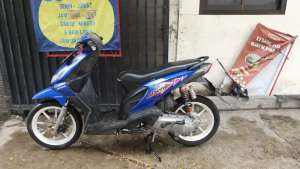 Jual bekas Honda beat karbu 2011 modif tipis pjk on,lokasi di Jakarta Barat