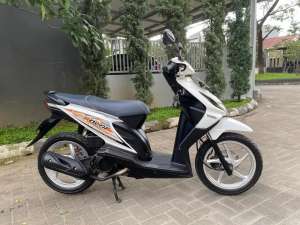 Jual bekas Honda Beat Karbu tahun 2012, putih, original mulus pisan,lokasi di Bandung Kota