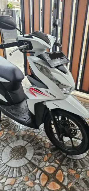 Jual bekas Honda Beat Led Cbs 2021 Mulus,lokasi di Jakarta Timur