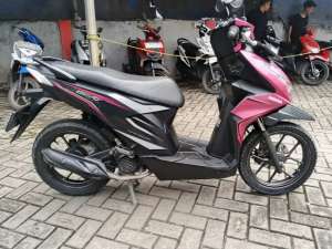 Jual bekas Honda beat new Tahun 2020 surat komplit,lokasi di Bekasi Kab.